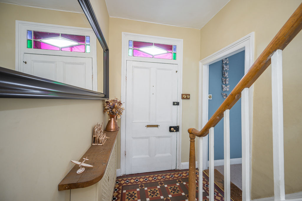 Entrance Hallway- click for photo gallery